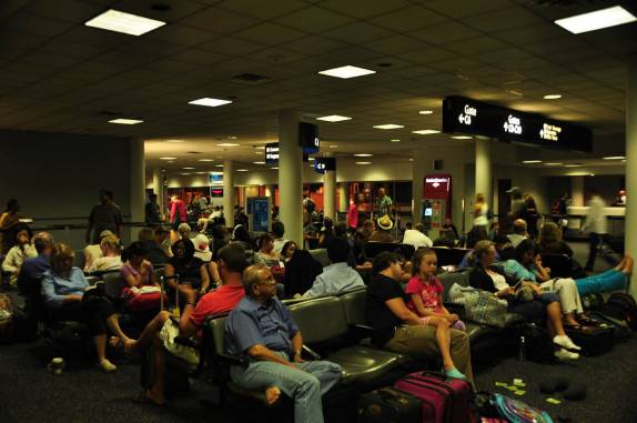 Longa espera pelo voo de conexâo no aeroporto de Charlotte, na Carolina do Norte - Estados Unidos